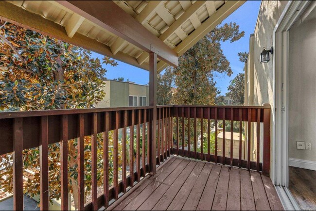 2881 Huntington Blvd Unit Cozy 2 Bedroom 2 Bath