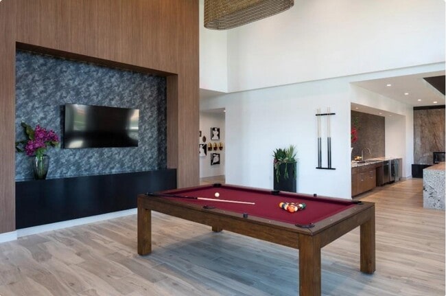 Photo - 4641 Montrose Blvd Apartment Unit A8-243