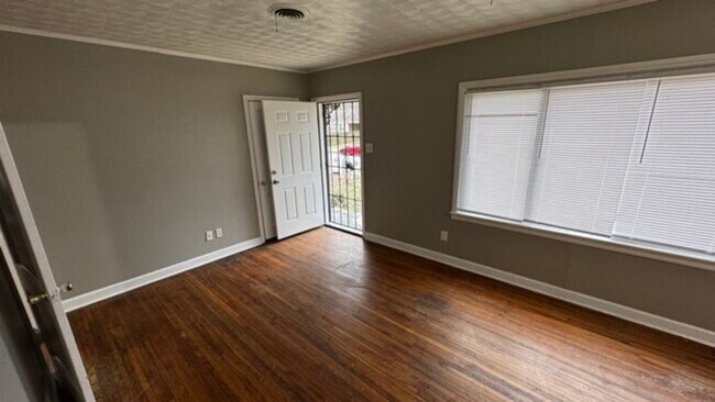 Photo - 1294 Pallwood Rd