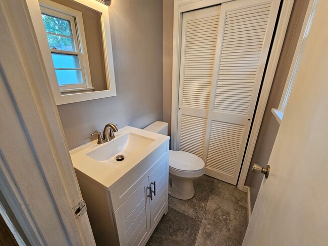 Photo - Spacious 3 Bedroom, 1.5 Bath House with Detached Garage