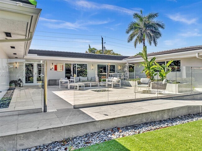 Photo - 840 S Southlake Dr