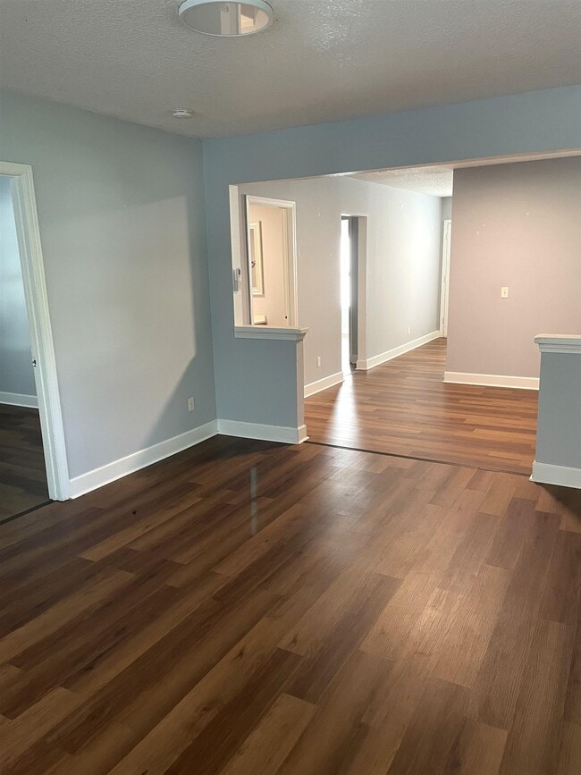 Photo - 9 Blanche Ln