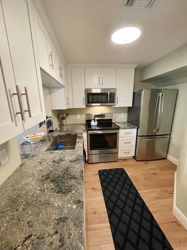 Photo - 12708 Shoreline Dr Unit C