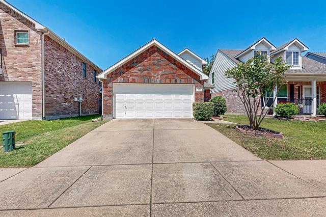 Photo - 321 S Stephanie St