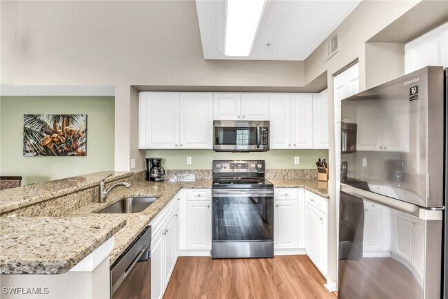 Photo - 1250 Wildwood Lakes Blvd Unidad 305