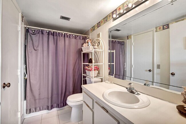 Photo - 6866 Huntington Ln Unidad 806