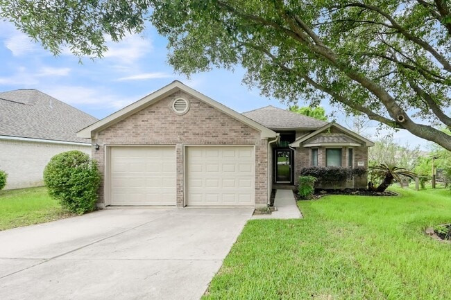 Building Photo - 319 Cape Conroe Dr