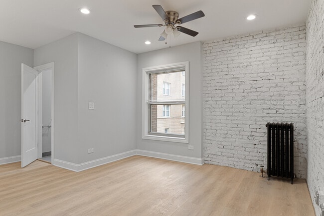 Photo - 1631 W Chase Ave Unit 3F