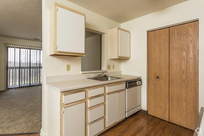 3HAB, 1BA - The Camden 1,001 ft² - Cedar Wood Apartments