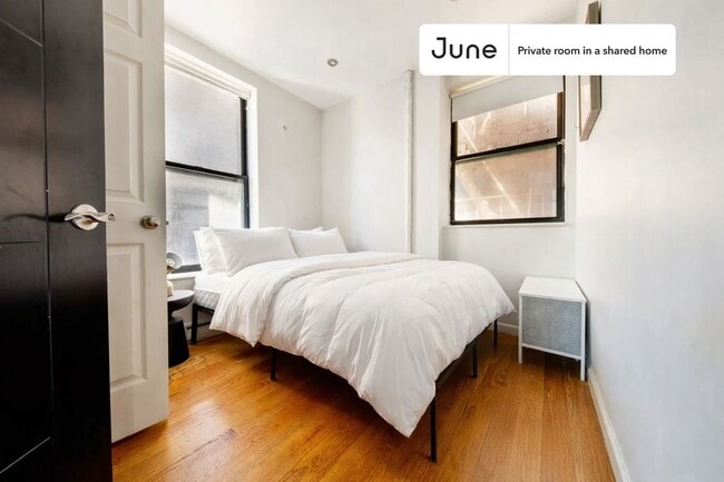 Building Photo - Room in Shared 3 bed/2 bath home