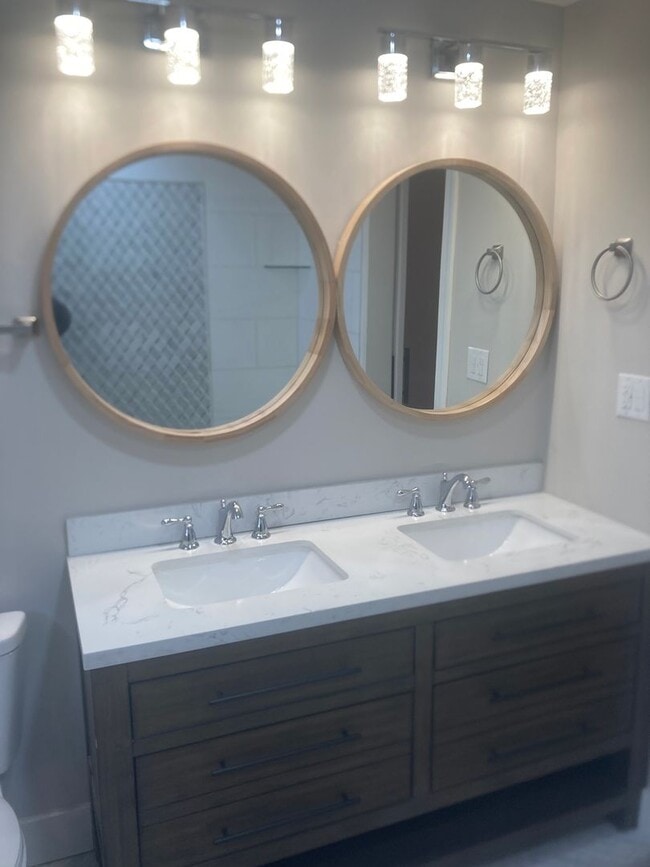 Photo - Spacious 3 Bed / 2.5 Bath Home - Large Yard - T/E Schools