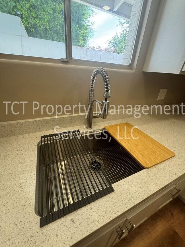 Photo - Fully Remodeled Duplex Near Downtown Chandler