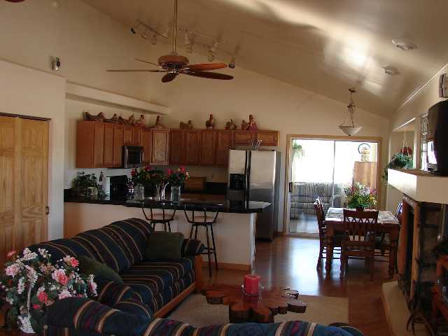 Photo - Hillside Manor