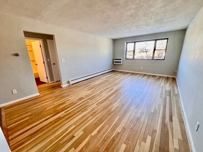 Photo - 97 Spring St Unit C6