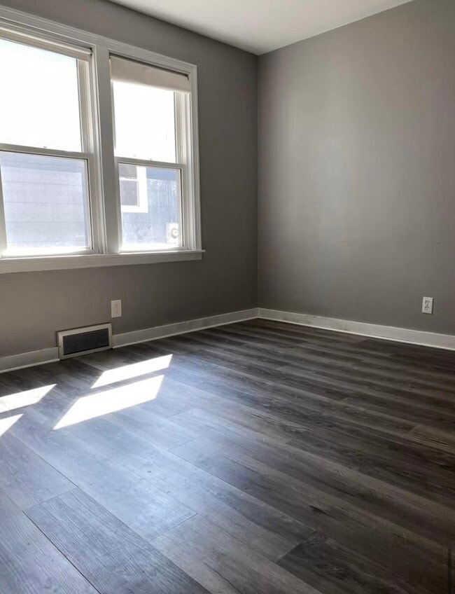 Photo - 31 Savona St