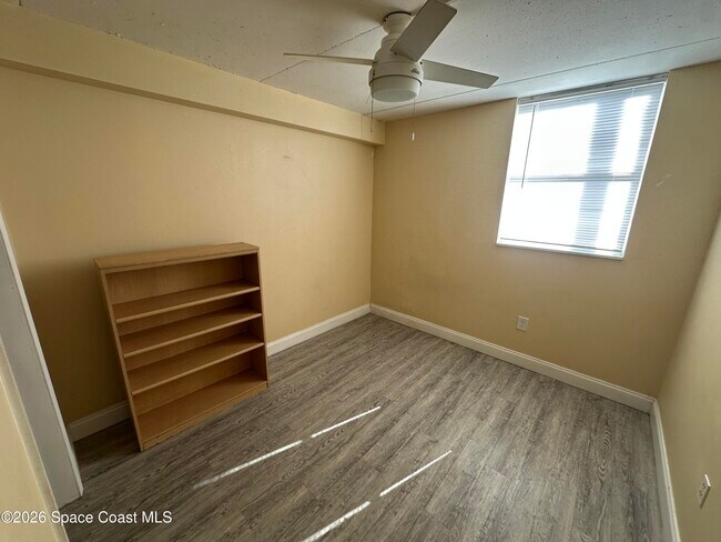 Photo - 240 Stone St Unit 6