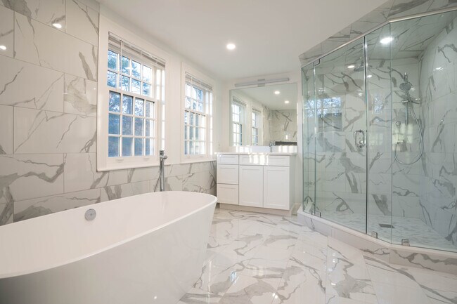 Photo - 40 Puddingstone Ln
