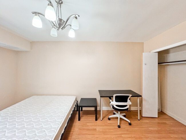 Photo - 2326 Murray Ave