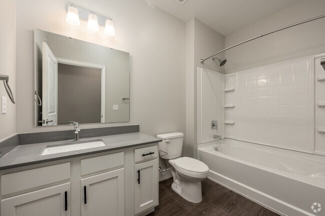 2BR, 2.5BA - 1,561SF - Bathroom