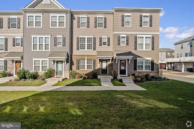 Building Photo - 1822 Sag Harbor Ln Rental