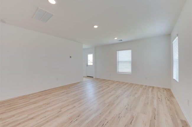 Photo - 11020 N Lake Mist Ln