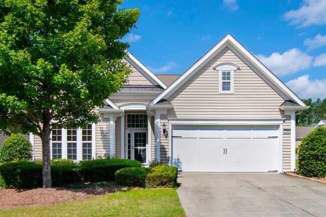 Beautiful 3 Bedroom Plus Bonus Home in Amb... - Beautiful 3 Bedroom Plus Bonus Home in Amb...