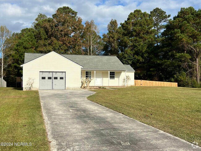 Building Photo - 107 Evergreen Dr Rental