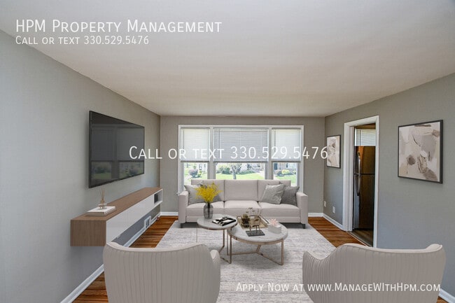 Photo - 885 S Green Rd