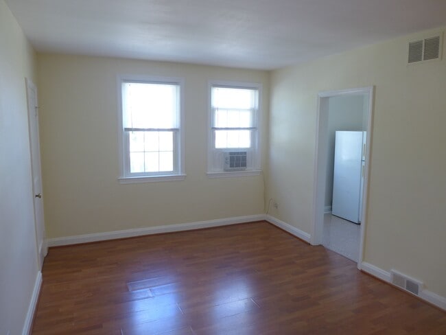 Photo - 1129 Gleneagle Rd Unit 2