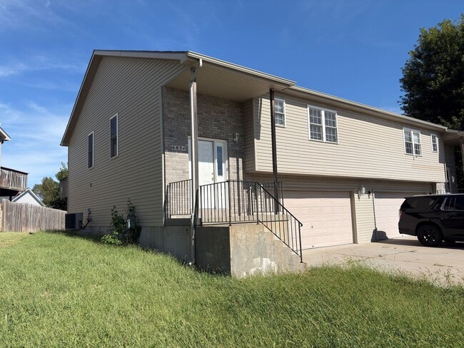 Building Photo - 6834 Whitewater Ln