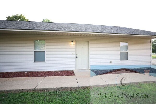 Building Photo - Utilities included!! Internet included!! Spacious 2 bed /2 full bath apt - includes washer/dryer
