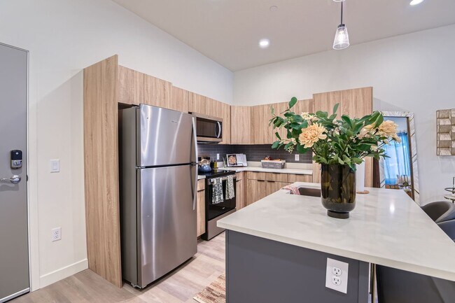 Photo - Crossing at 9th