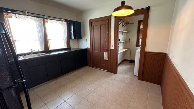 62 Cottage St Unit 2