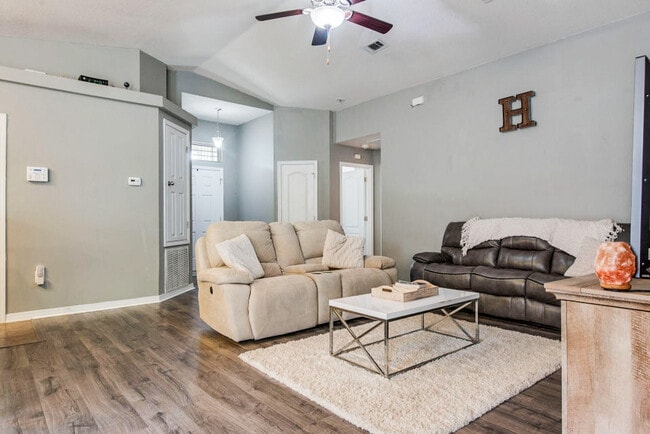 Photo - 2362 Duncan Ridge Dr