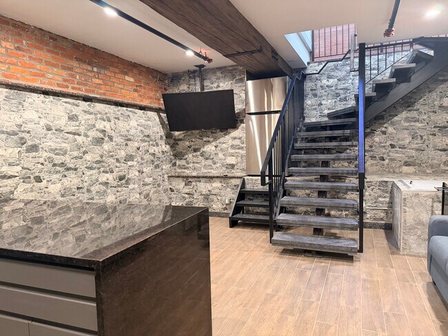 1028 Commonwealth Ave Unit 104