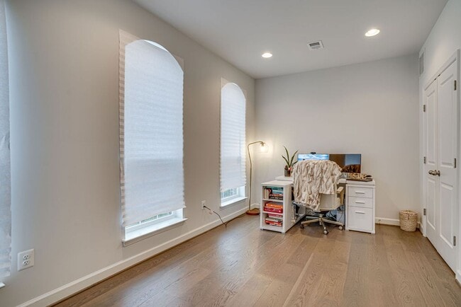 Photo - 518 Triggerfish Dr