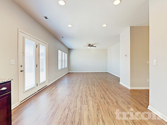 Photo - 3640 Gricklade Dr