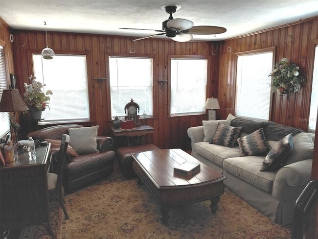 Photo - 2609 47th St S