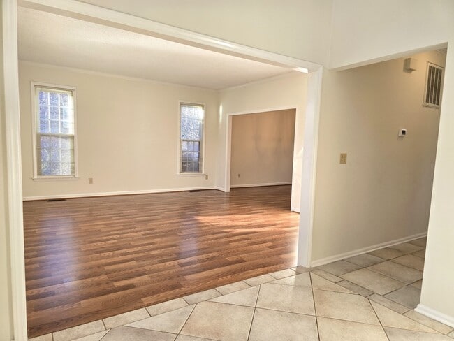 Photo - 5104 Grist Mill Ct