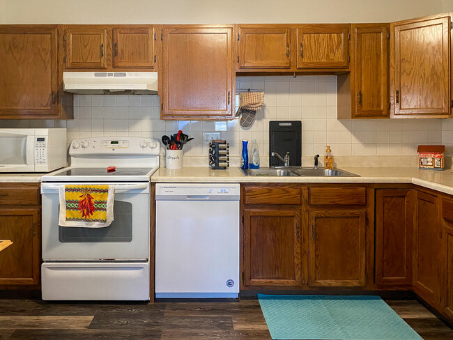 Photo - 1207 Kearney St Apartments