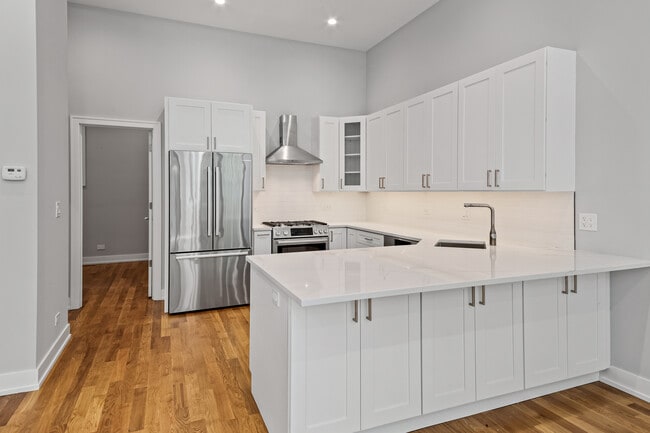 Photo - 1349 N Noble St Unit #  01