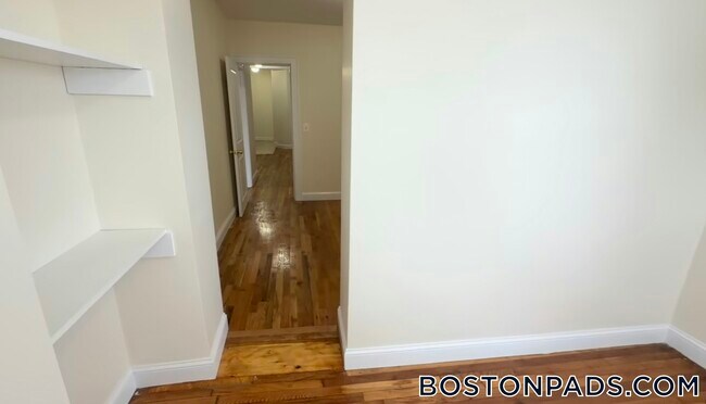 Photo - 244 Kelton St Unit 3