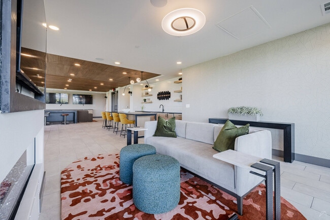Del Via Apartments