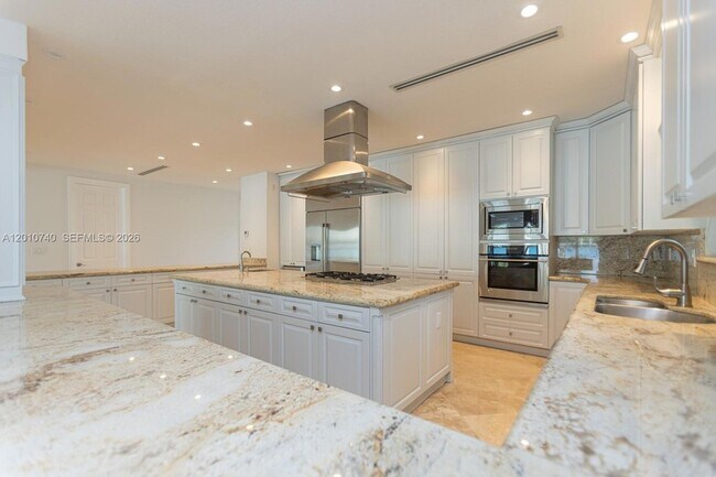 Photo - 425 N Shore Dr
