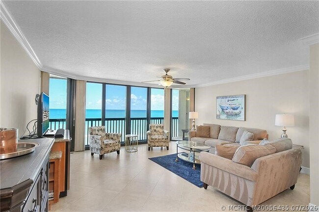 Building Photo - 9550 S Ocean Dr Unit 705