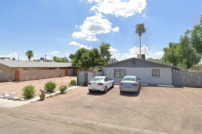 Building Photo - 2601 E Monte Cristo Ave Unit 01