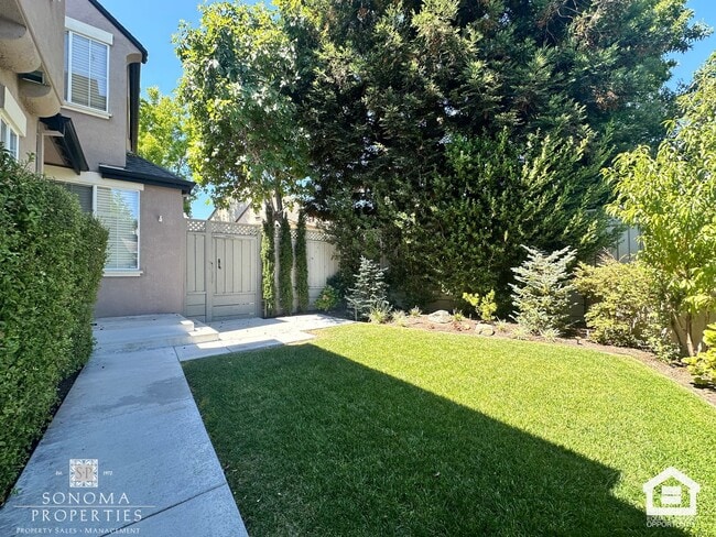 Photo - 2006 Falcon Ridge Dr