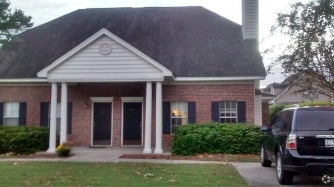 Building Photo - 4842 Habersham Ln Rental