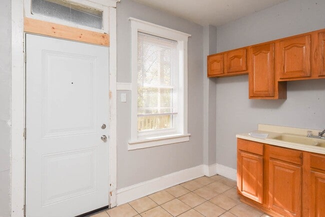 Photo - 1251 W Rosemont Ave Unidad 4