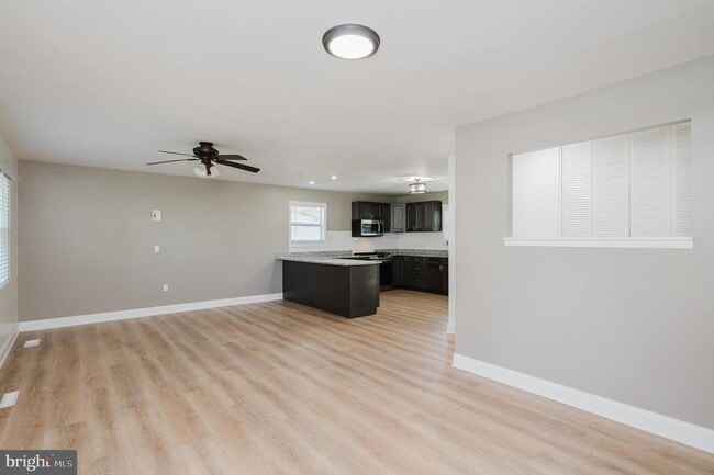 Photo - 630 Sequoia Dr